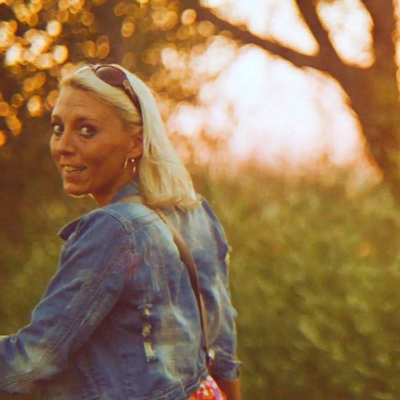 Meet your Posher, Missy - Picture 1 of 1